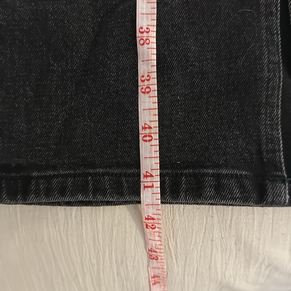 Abercrombie and Fitch, Curve Love High Rise Skinny Jean, Black with Vent Hem - Picture 8 of 9